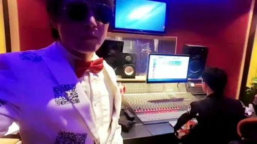 龙套王之冒牌总裁,龙套王逆袭之路